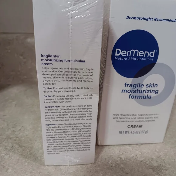 DerMend Fragile Skin Moisturizing Formula Cream SEALED! (2PK) - Picture 2 of 5